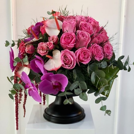 EŞŞİZ PEMBE VİP TASARIM