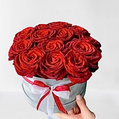LOVE STORY (13 RED ROSES IN THE BOX)